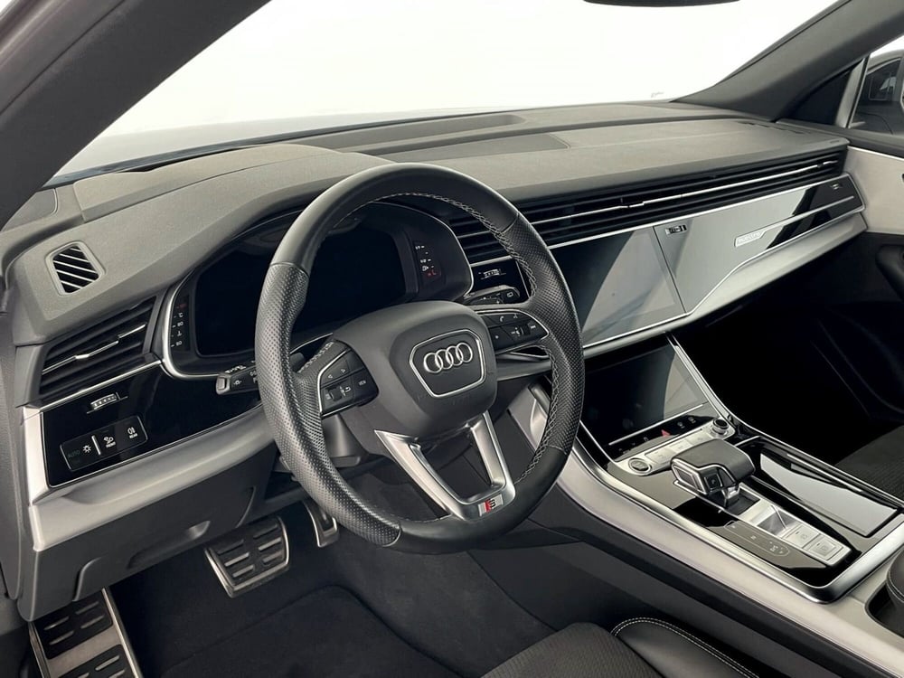 Audi Q8 usata a Perugia (19)