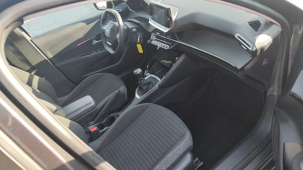 Peugeot 208 usata a Firenze (11)