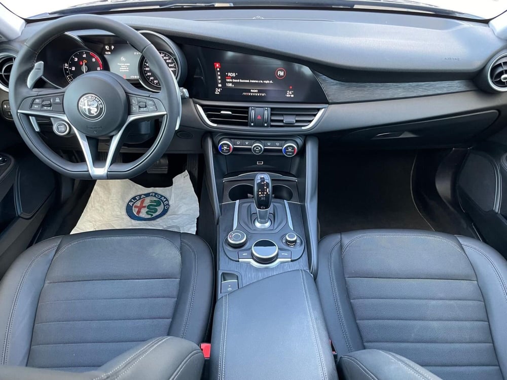 Alfa Romeo Giulia usata a Ancona (12)