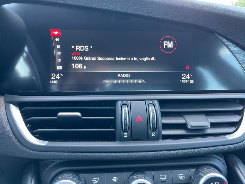 Alfa Romeo Giulia usata a Ancona (15)