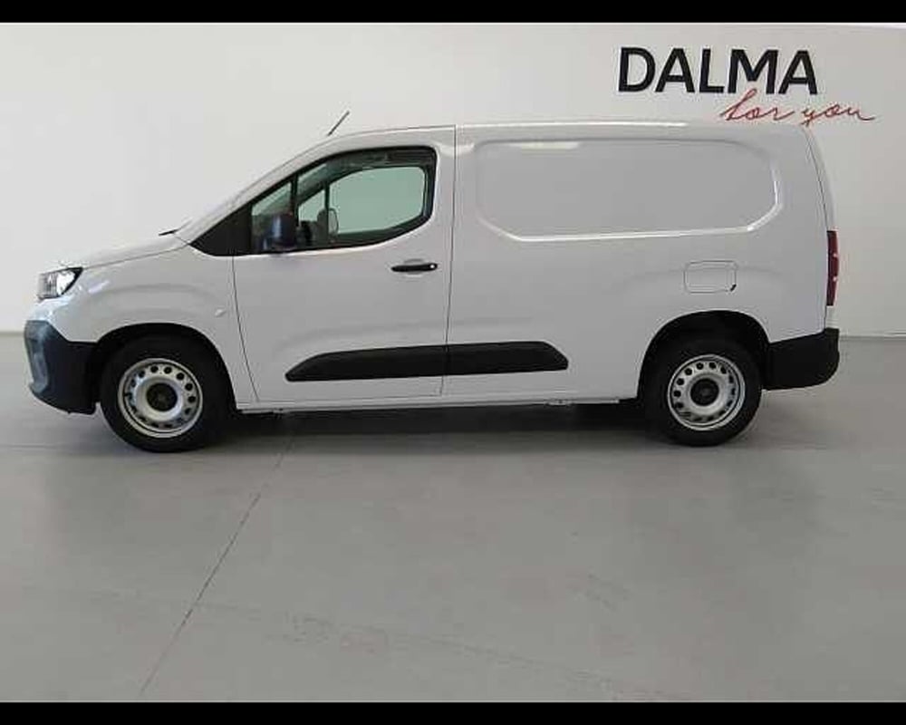 Peugeot Partner Furgone nuova a Milano (9)