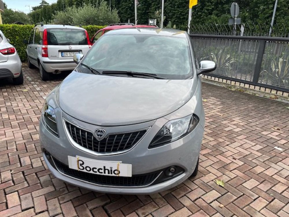 Lancia Ypsilon usata a Brescia (15)