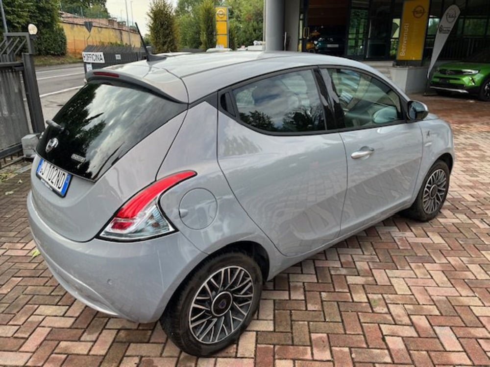 Lancia Ypsilon usata a Brescia (3)