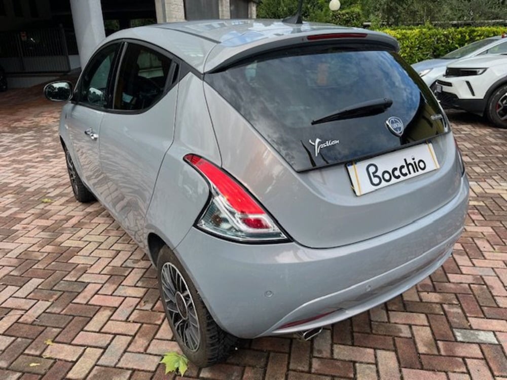 Lancia Ypsilon usata a Brescia (5)