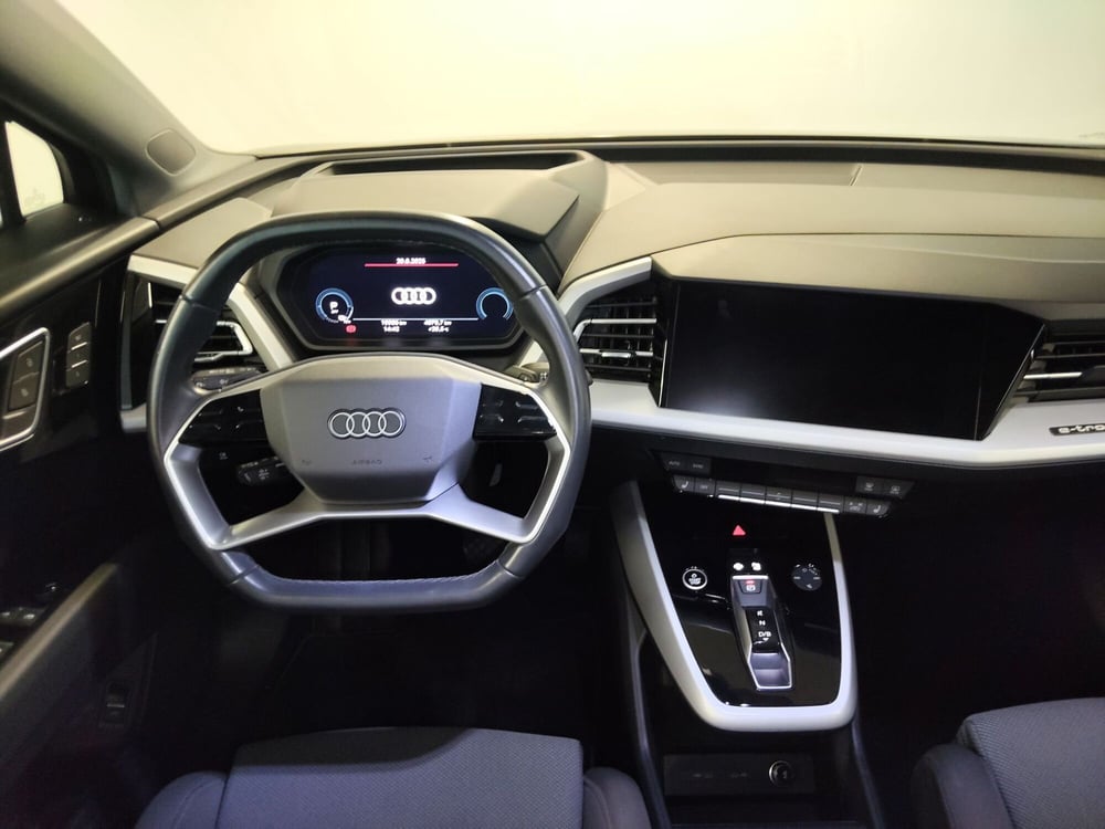 Audi Q4 Sportback usata a Modena (7)