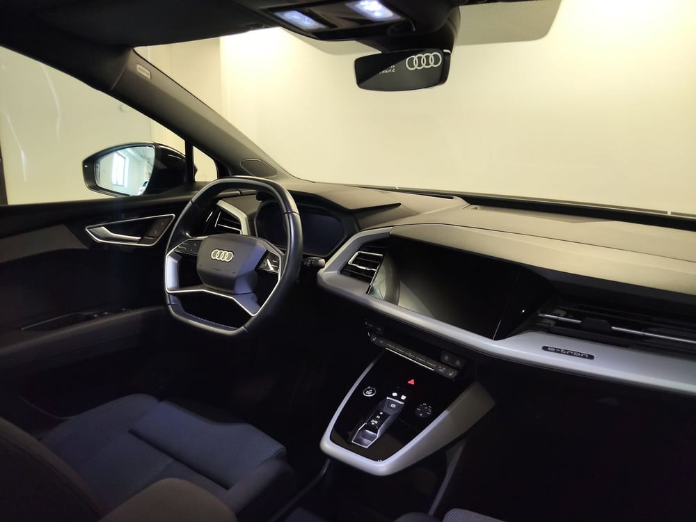 Audi Q4 Sportback usata a Modena (8)