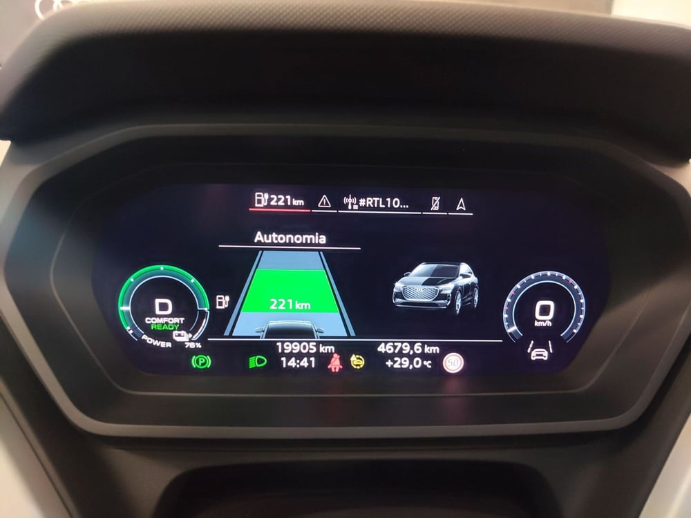 Audi Q4 Sportback usata a Modena (9)
