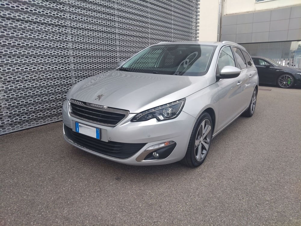 Peugeot 308 usata a Modena