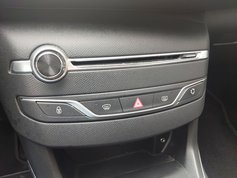 Peugeot 308 usata a Modena (11)