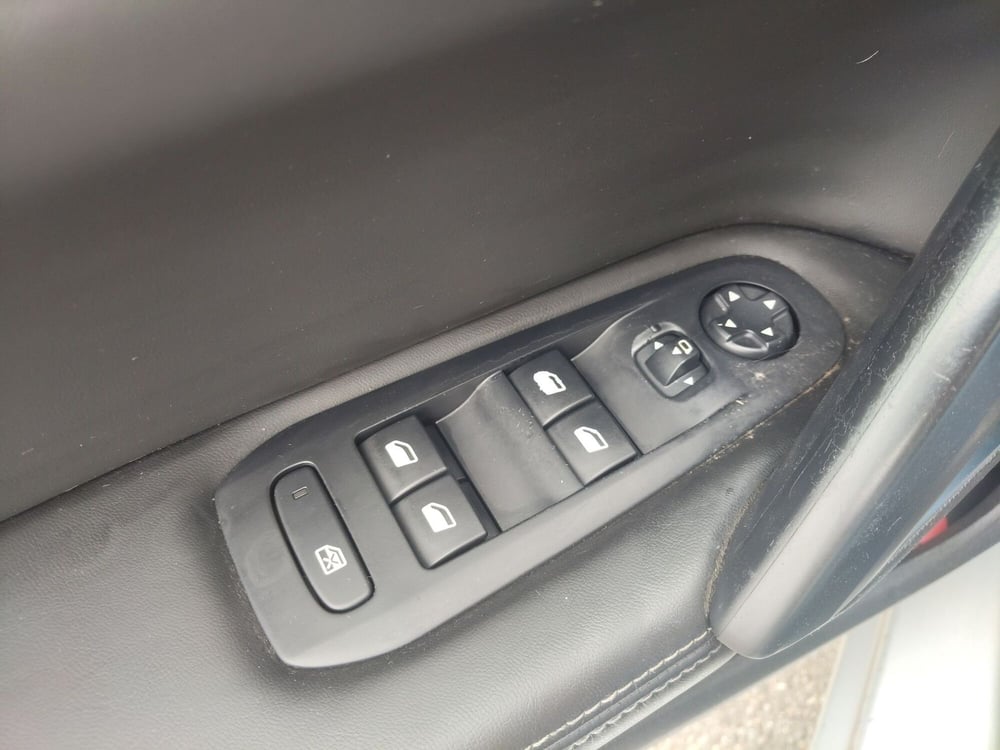 Peugeot 308 usata a Modena (13)