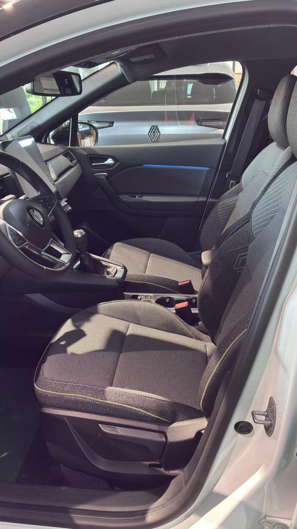 Renault Captur nuova a Frosinone (5)