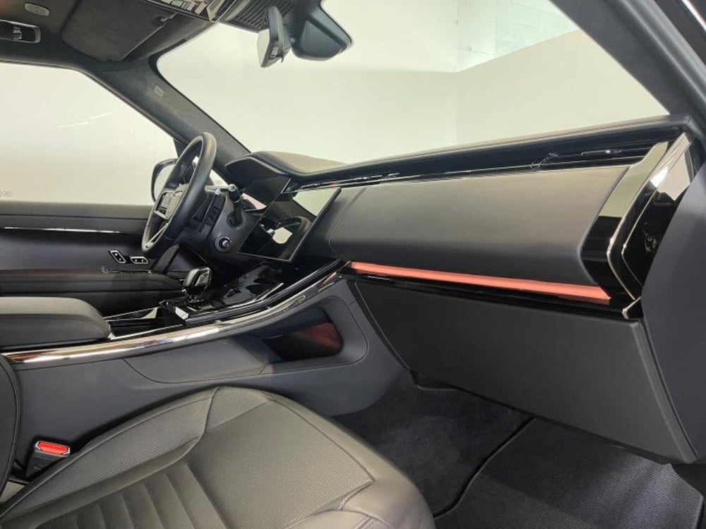 Land Rover Range Rover Sport usata a Venezia (8)