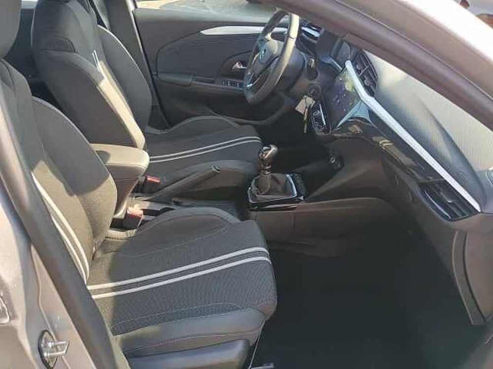 Opel Corsa nuova a Milano (10)