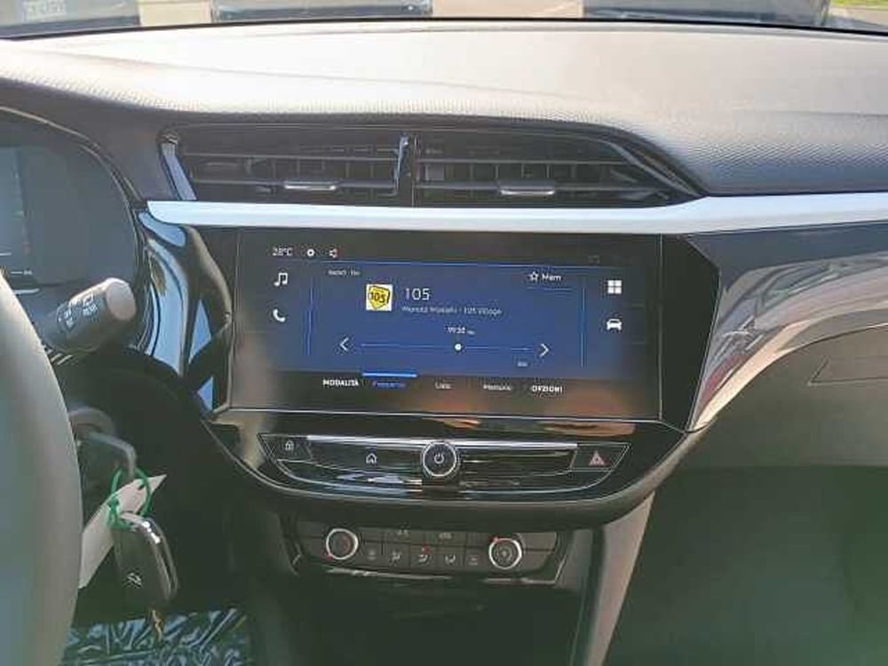 Opel Corsa nuova a Milano (13)