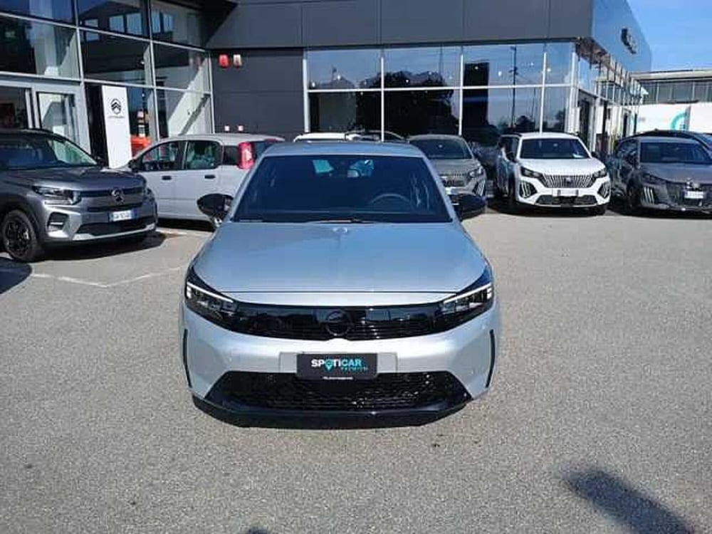 Opel Corsa nuova a Milano (2)