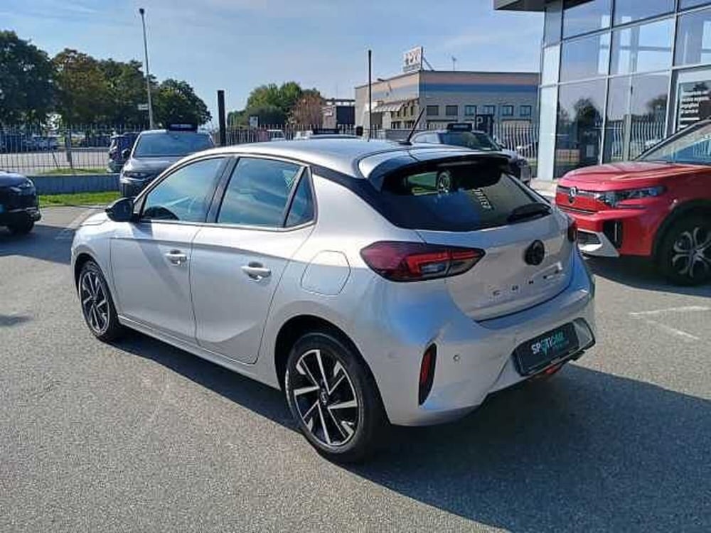 Opel Corsa nuova a Milano (5)