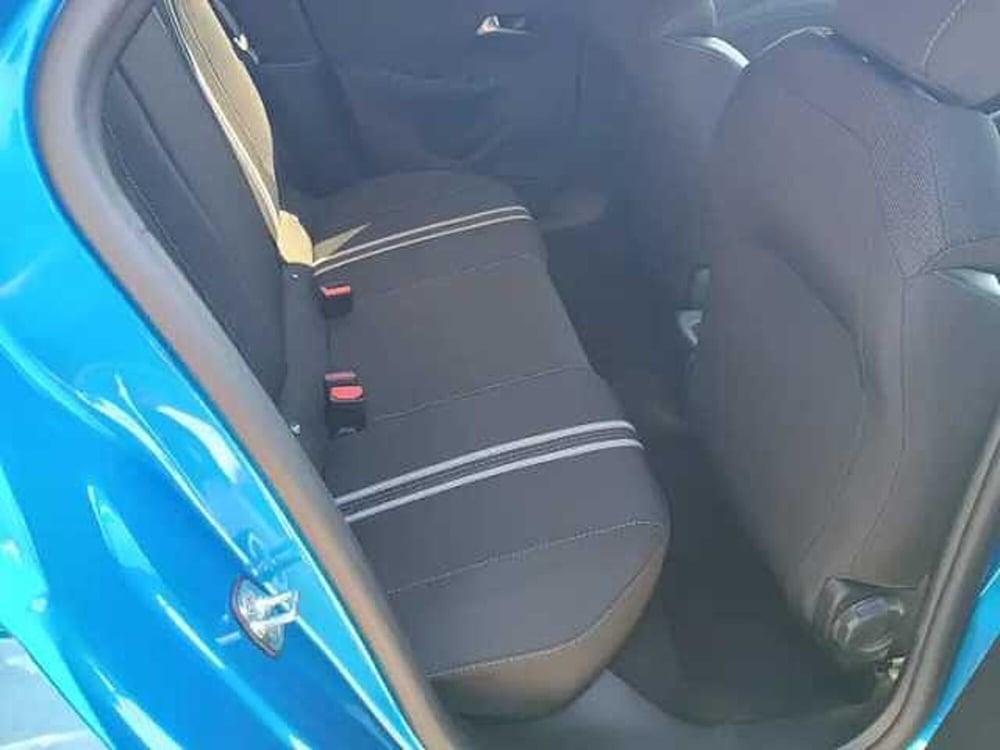 Opel Corsa nuova a Milano (11)