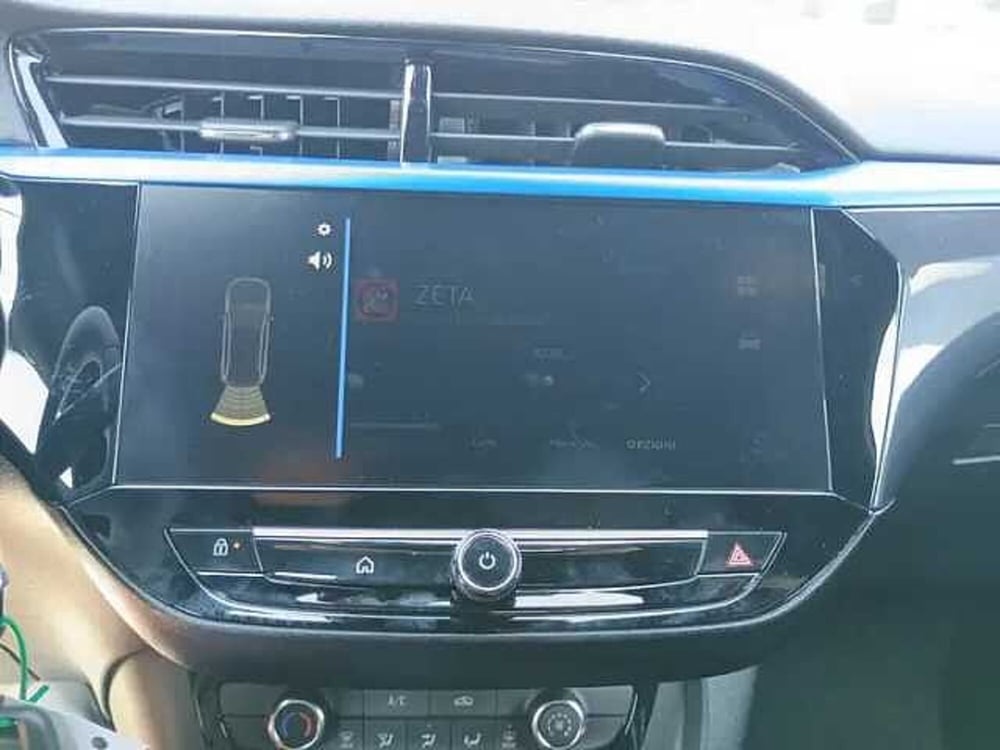 Opel Corsa nuova a Milano (13)