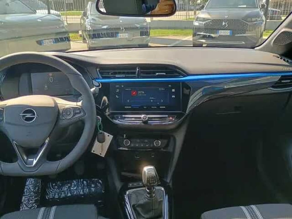 Opel Corsa nuova a Milano (9)