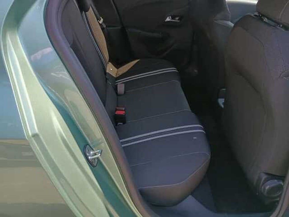 Opel Corsa nuova a Milano (11)