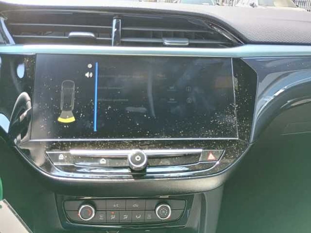 Opel Corsa nuova a Milano (14)