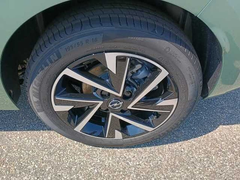 Opel Corsa nuova a Milano (15)