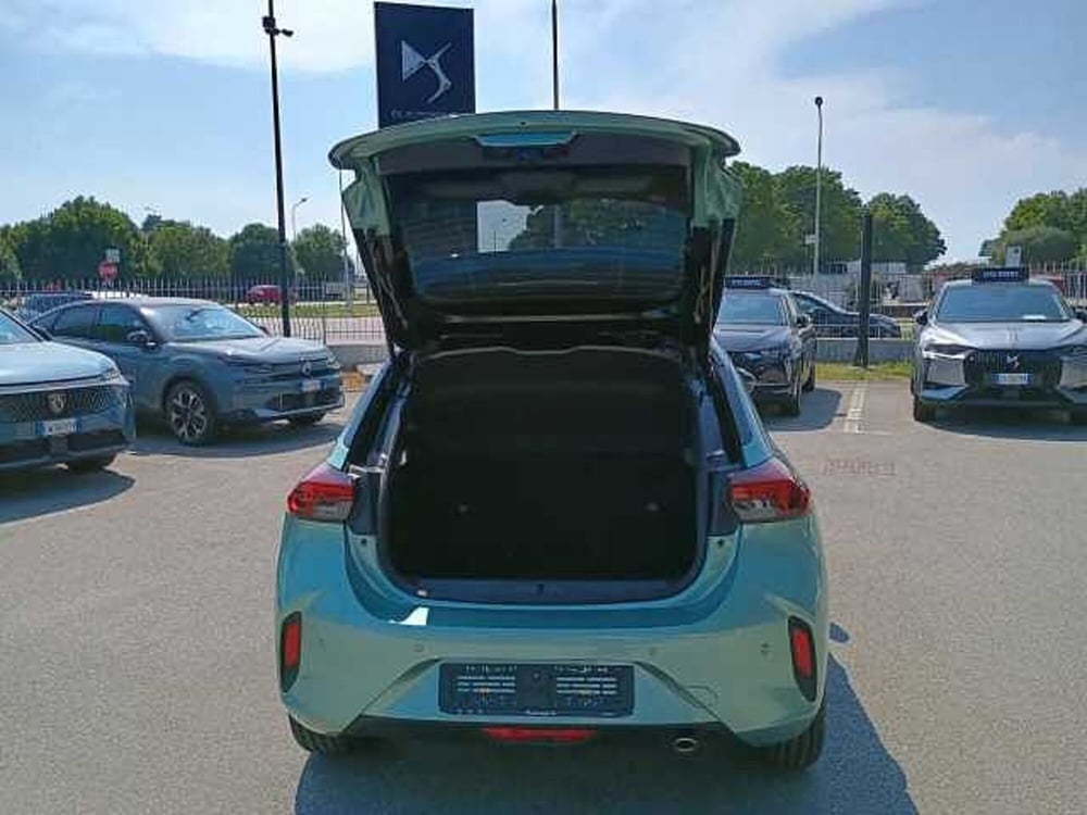 Opel Corsa nuova a Milano (7)