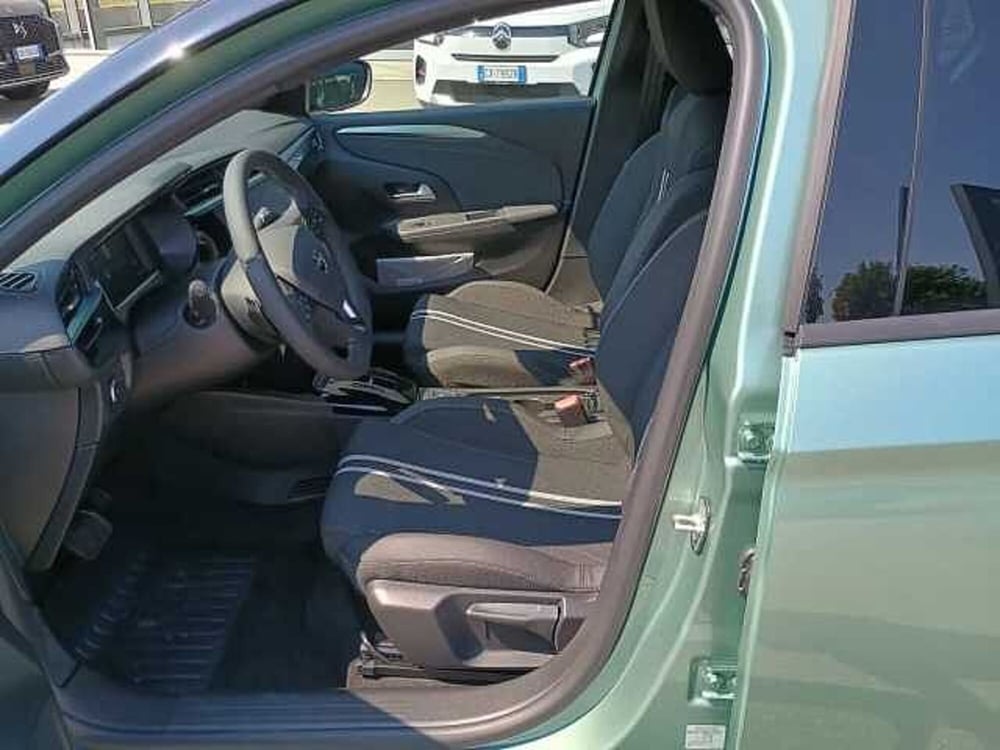 Opel Corsa nuova a Milano (8)
