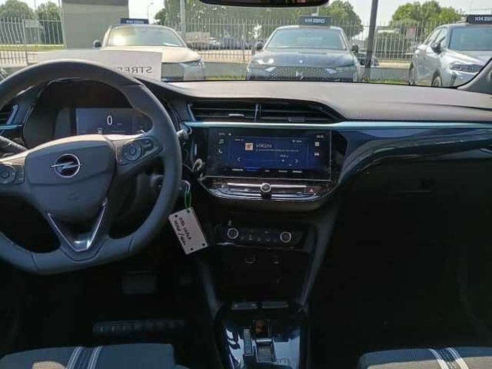 Opel Corsa nuova a Milano (9)