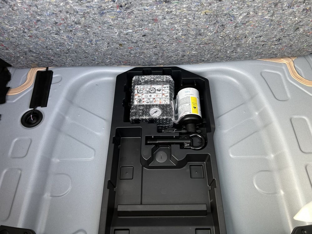 Toyota Aygo X nuova a Latina (11)