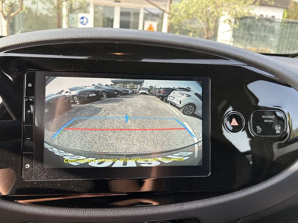 Toyota Aygo X nuova a Latina (20)