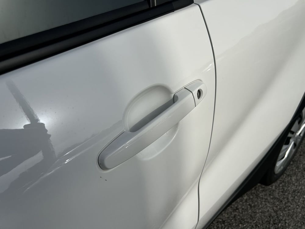 Toyota Aygo X nuova a Latina (9)