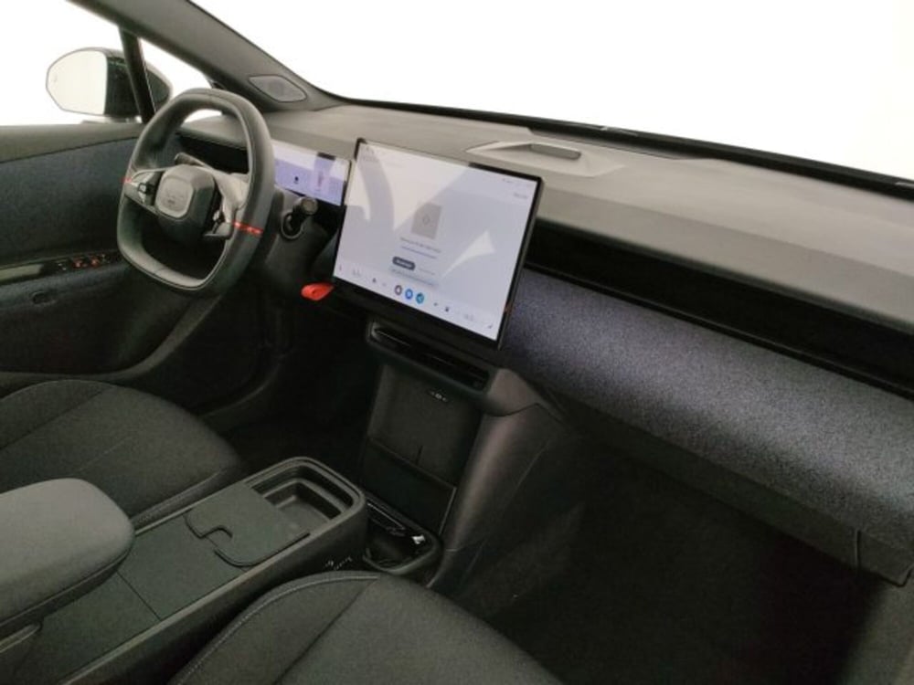 Lynk & Co 02 nuova a Modena (12)
