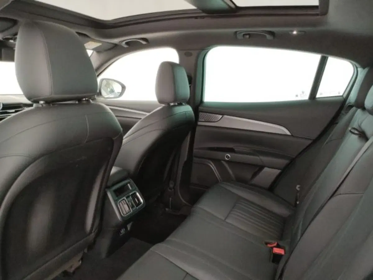 Maserati Grecale usata a Modena (7)