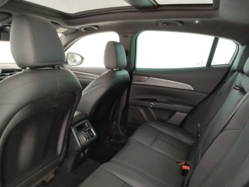 Maserati Grecale usata a Modena (10)