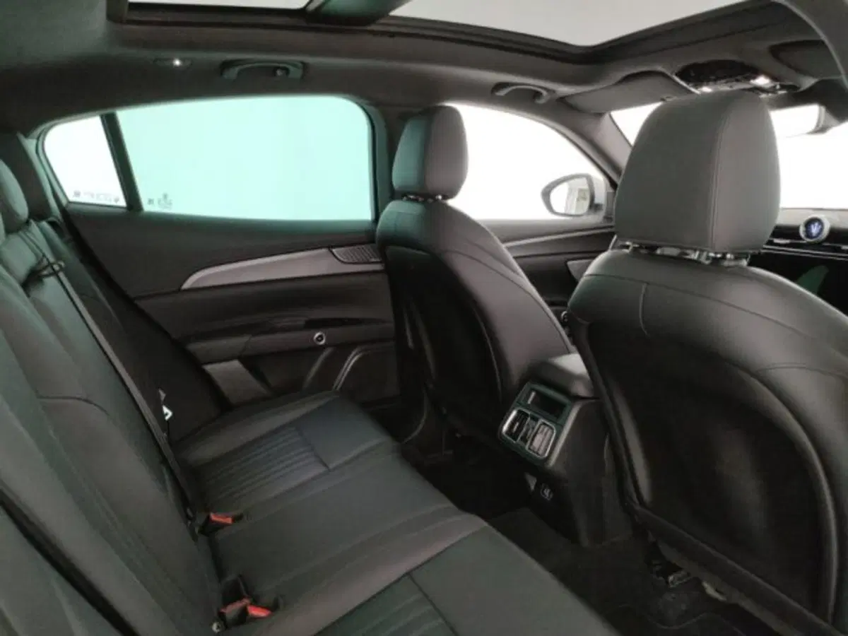 Maserati Grecale usata a Modena (8)