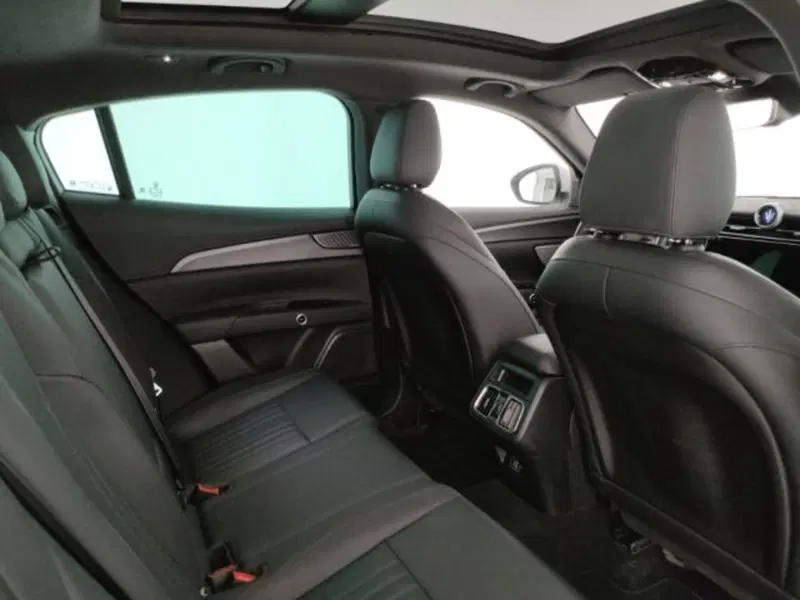Maserati Grecale usata a Modena (11)