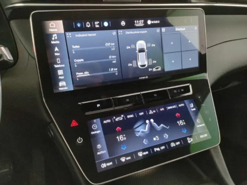 Maserati Grecale usata a Modena (18)