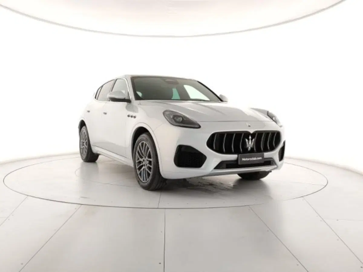 Maserati Grecale usata a Modena (4)