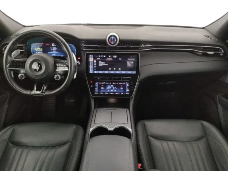 Maserati Grecale usata a Modena (9)
