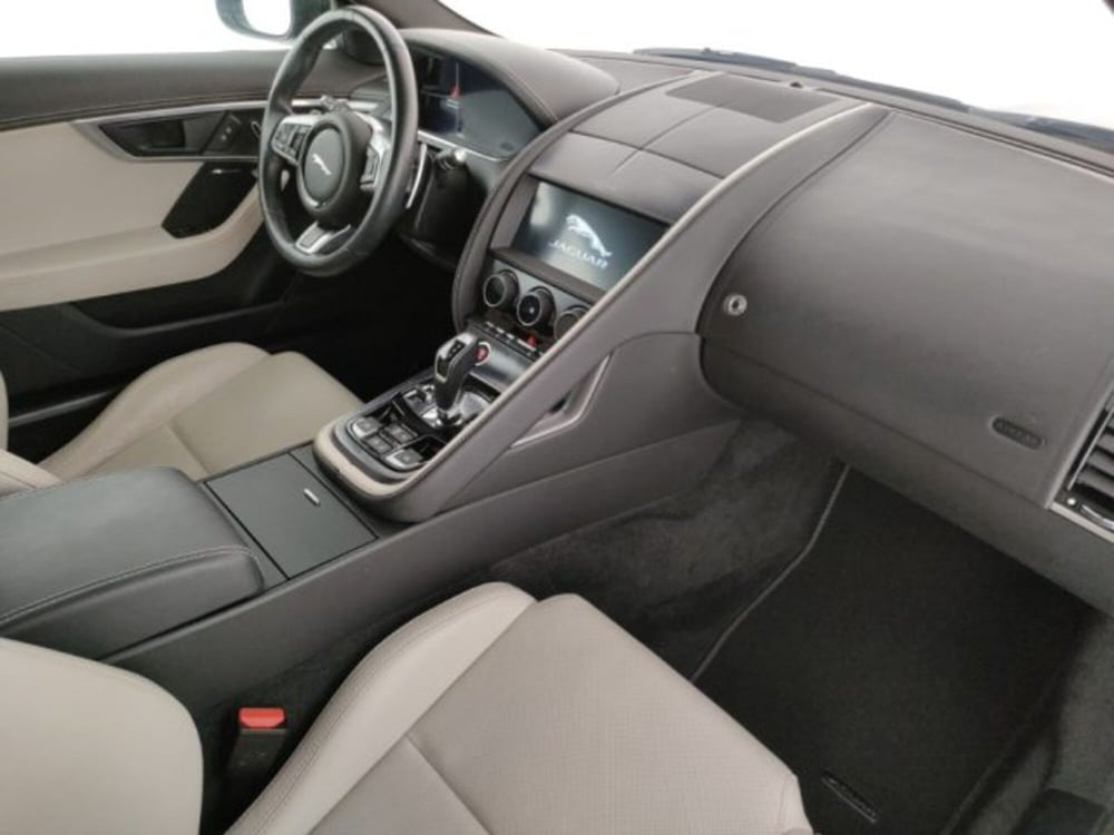 Jaguar F-Type Cabrio usata a Modena (9)