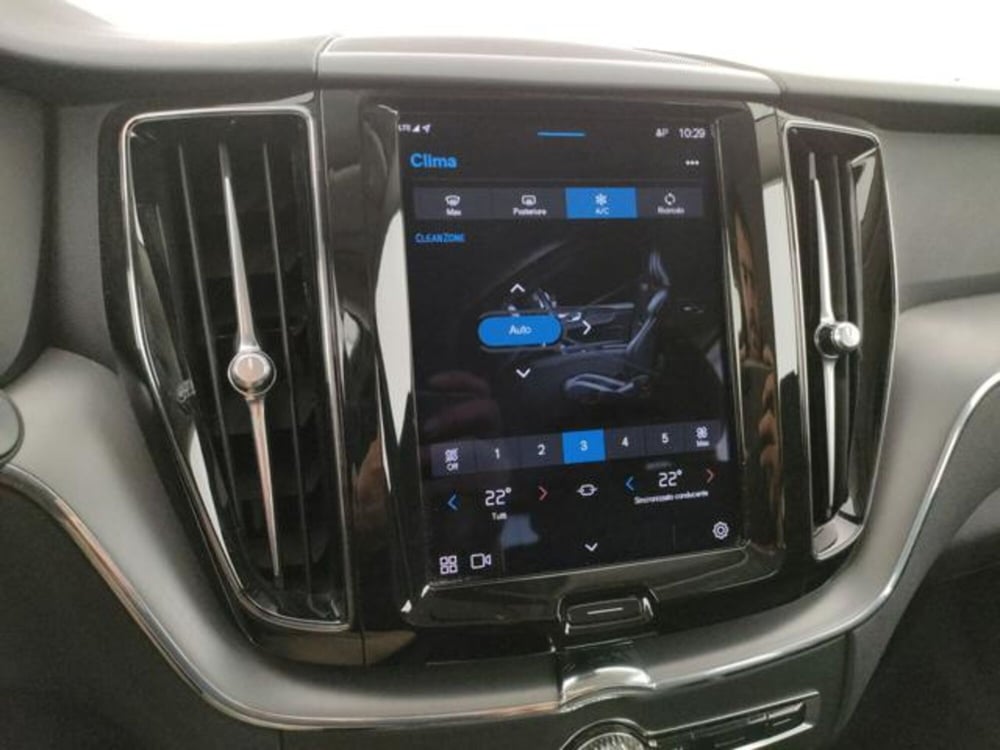 Volvo XC60 usata a Modena (17)