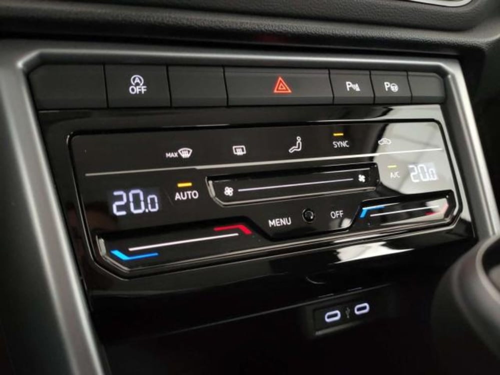 Volkswagen T-Roc usata a Matera (11)