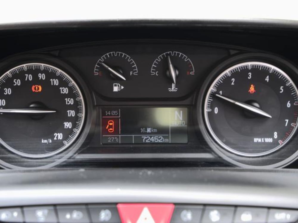 Lancia Ypsilon usata a Milano (8)