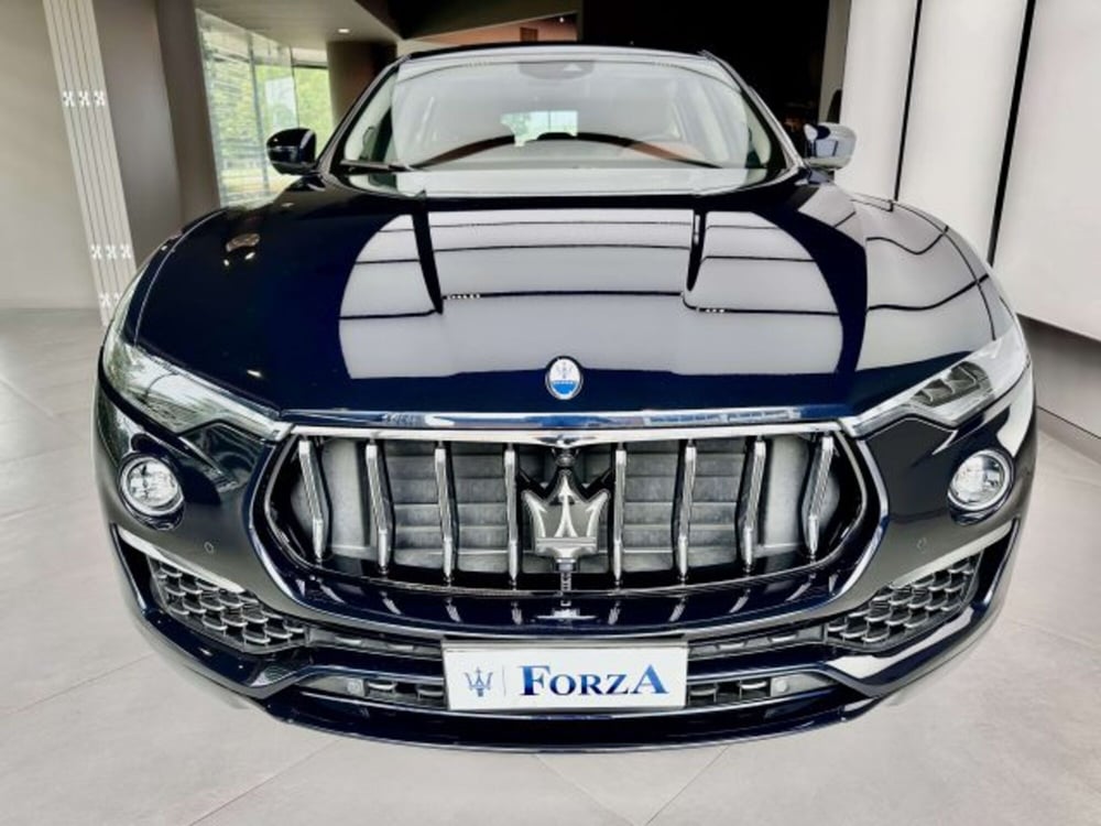 Maserati Levante usata a Torino (2)