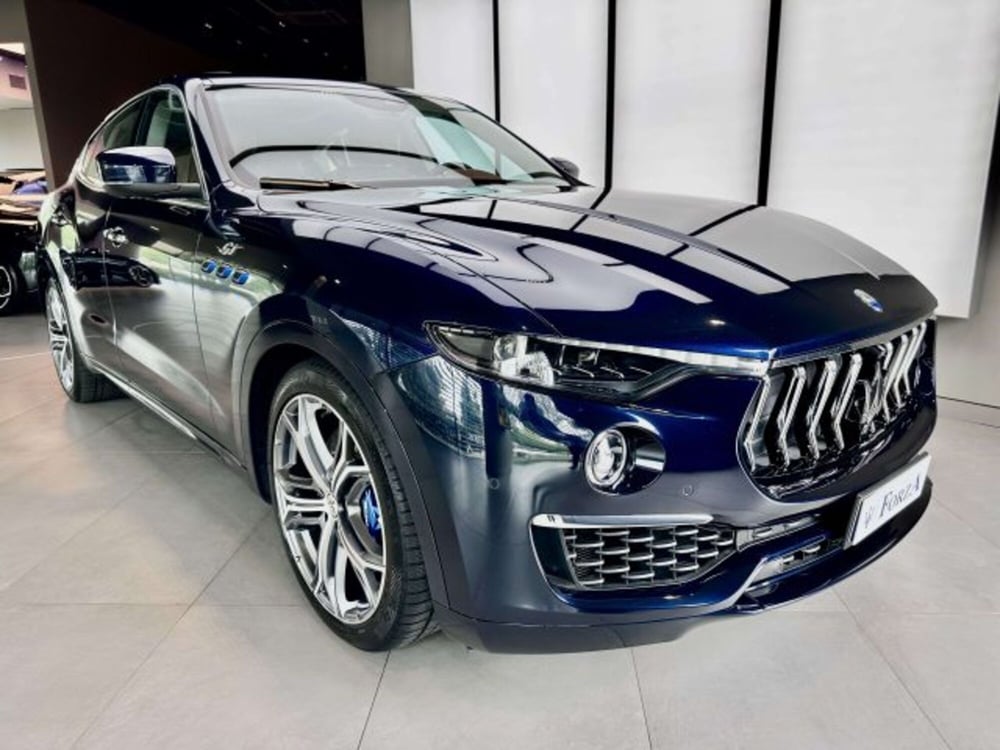 Maserati Levante usata a Torino (3)