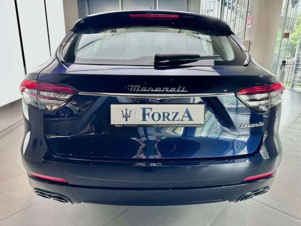 Maserati Levante usata a Torino (7)