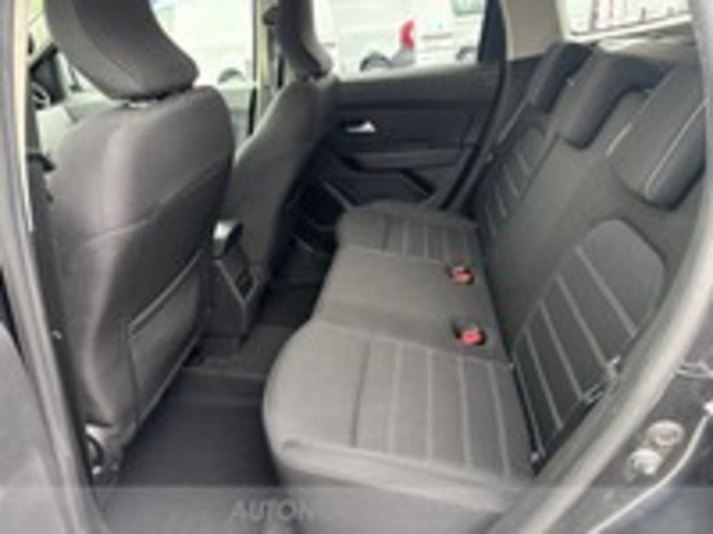 Dacia Duster usata a Udine (11)