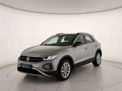 Volkswagen T-Roc 2.0 tdi Life 115cv del 2022 usata a Matera