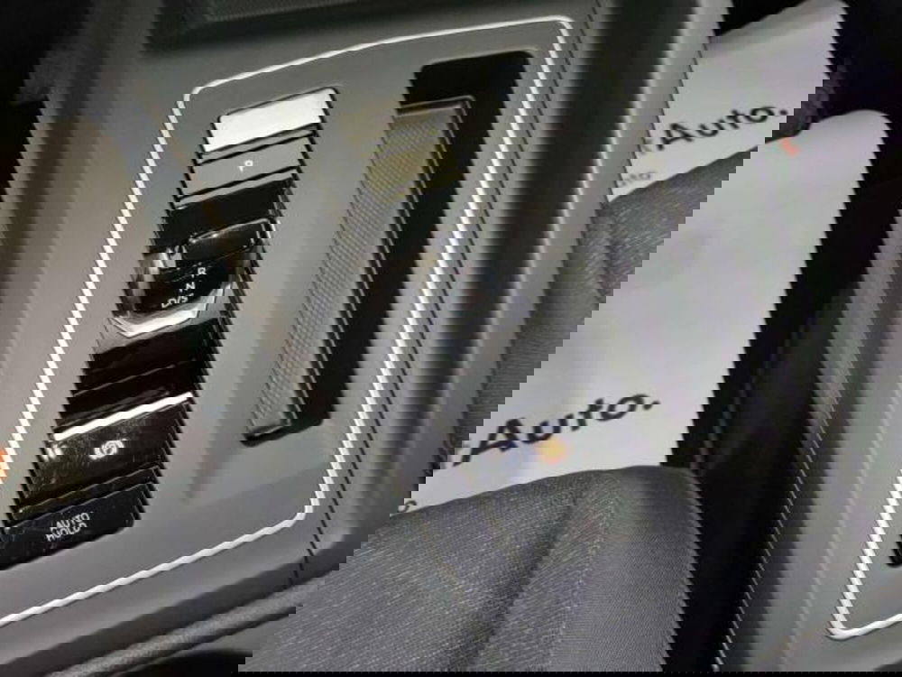 Volkswagen Golf usata a Matera (14)